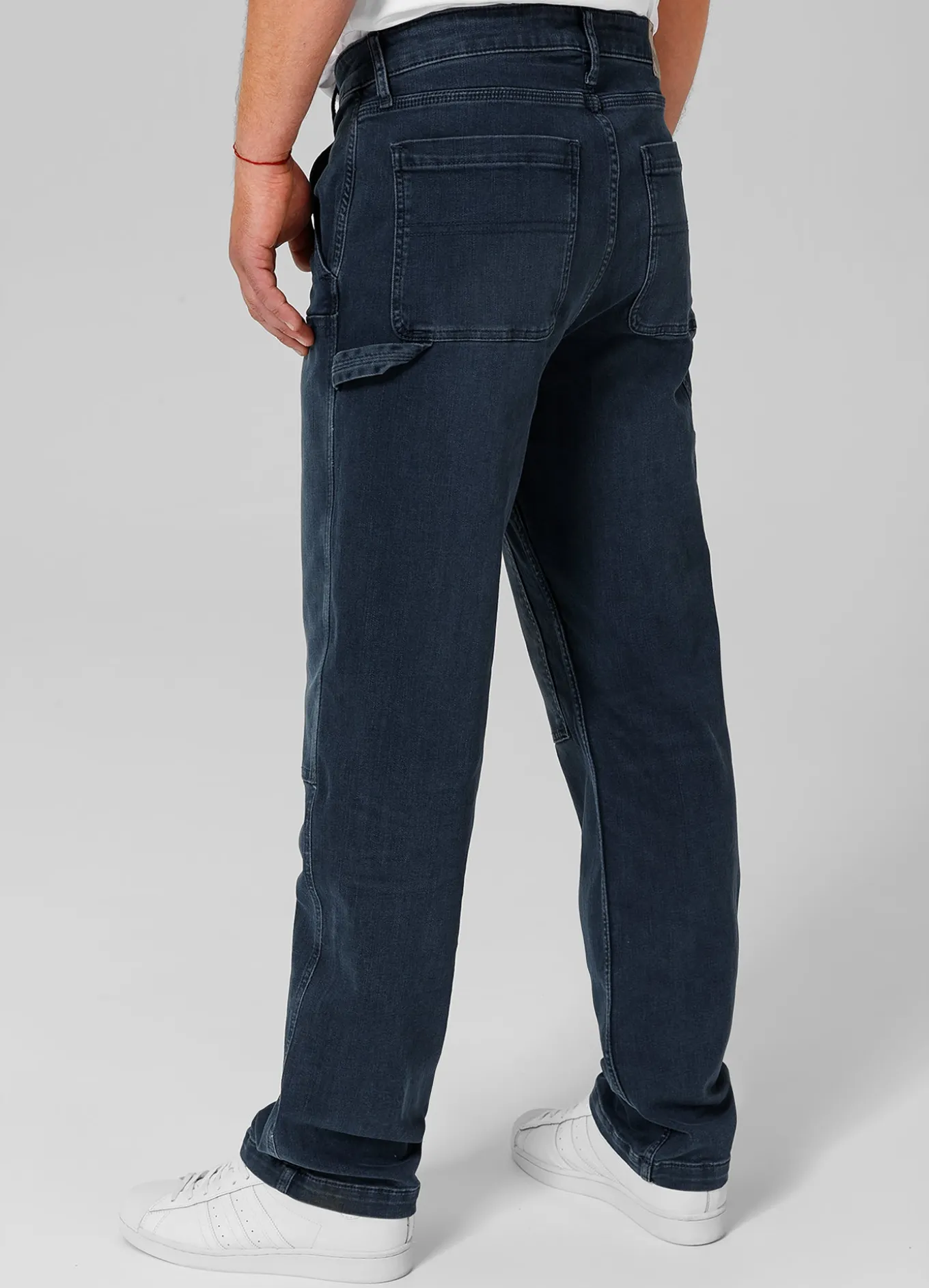 CARPENTER Dark Wash Jeans