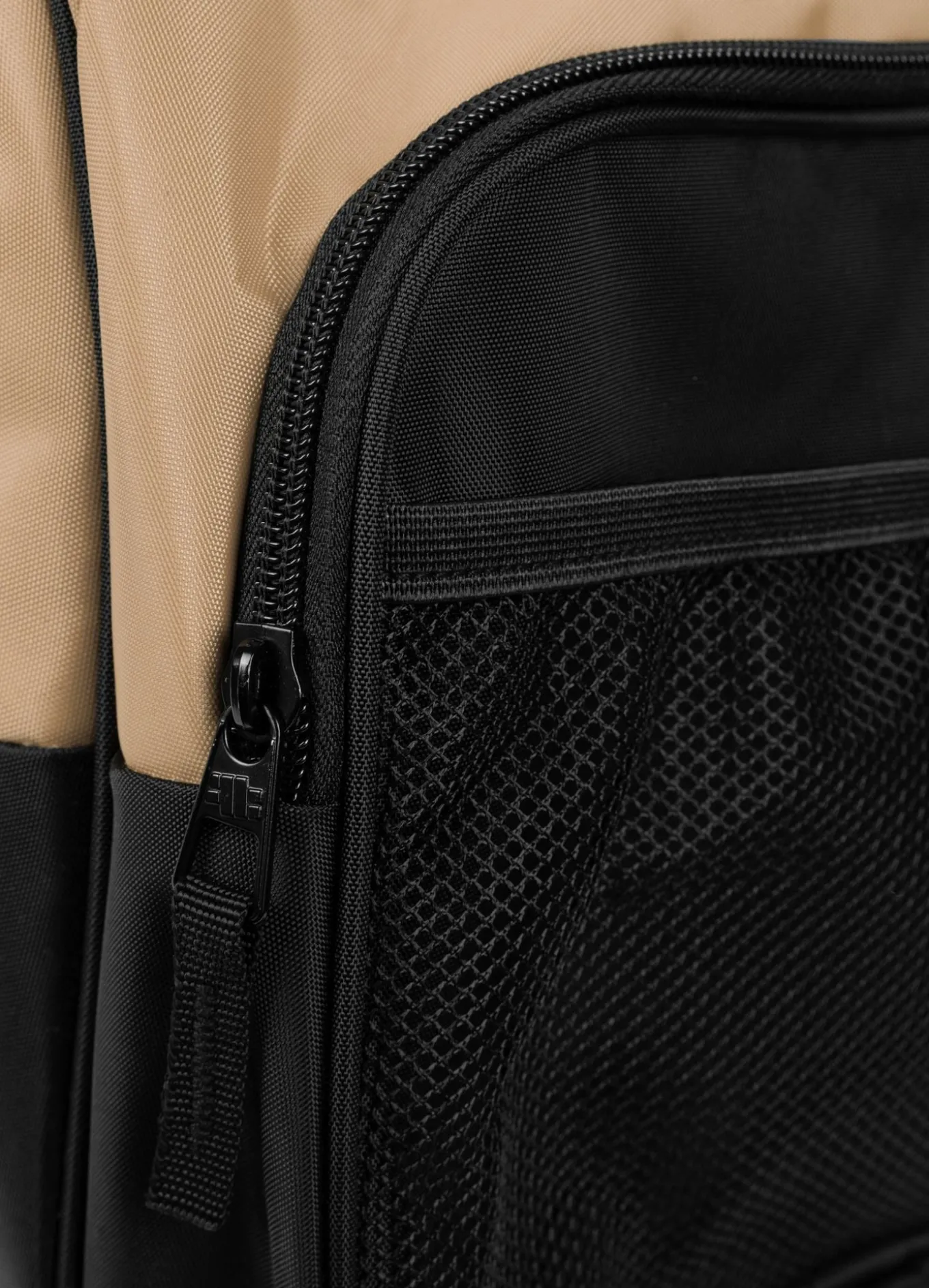 Training bag AVENIDA - Light brown